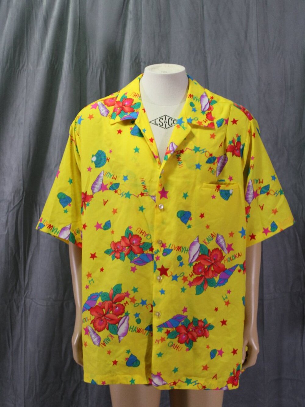 Vintage Hawaiian Shirt - Yellow Star and Seashell Pattern - Men's 2XL